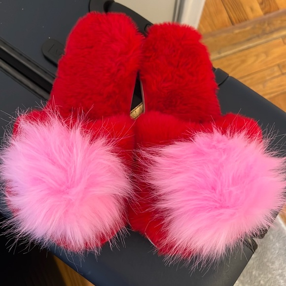 Shiraleah red slippers with pink fuzzy ball. Size (6-8). New without tags. - Picture 1 of 2